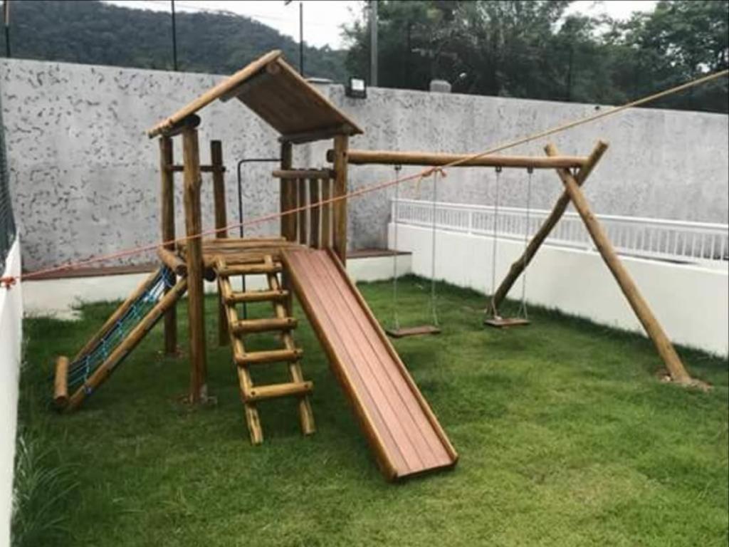 Liv Piscina E Churrasqueira Apartamento Ubatuba
