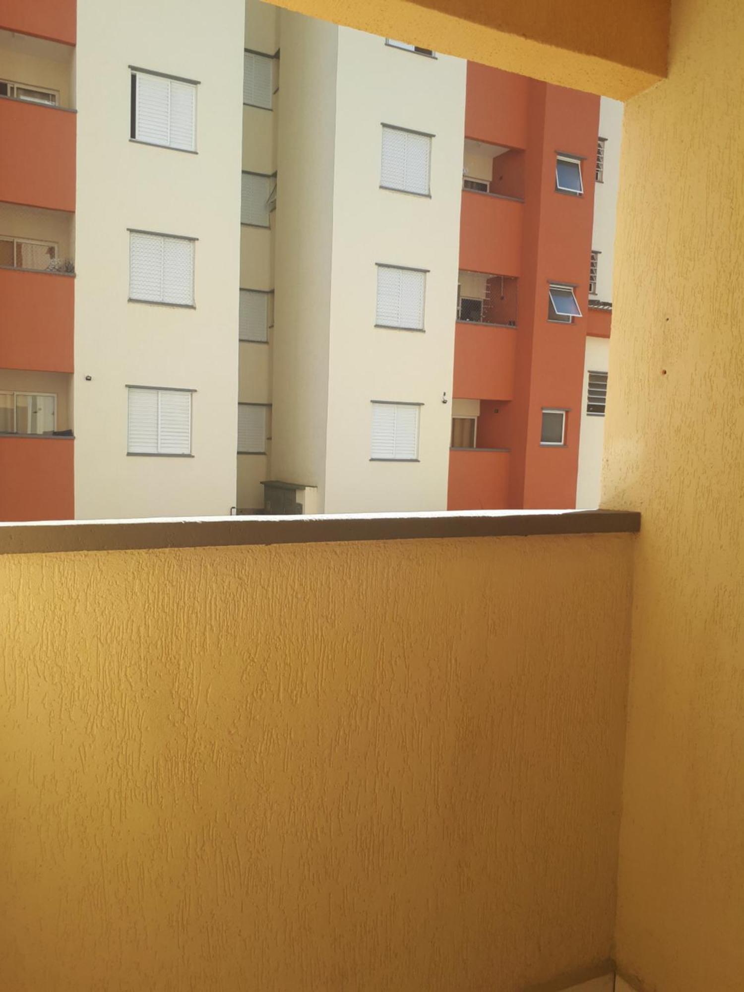 Liv Piscina E Churrasqueira *